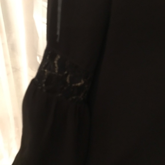 Stunning top! - Picture 2 of 5